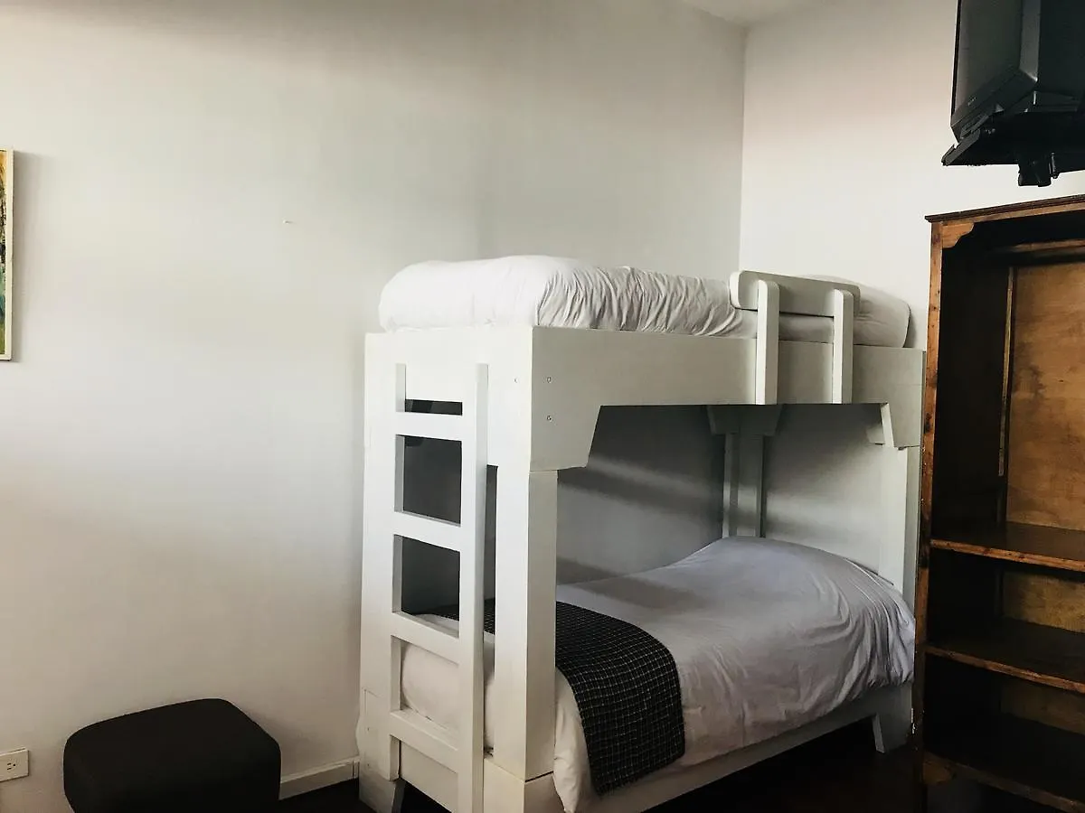 Hostal Posada Del Maple Quito Hostel